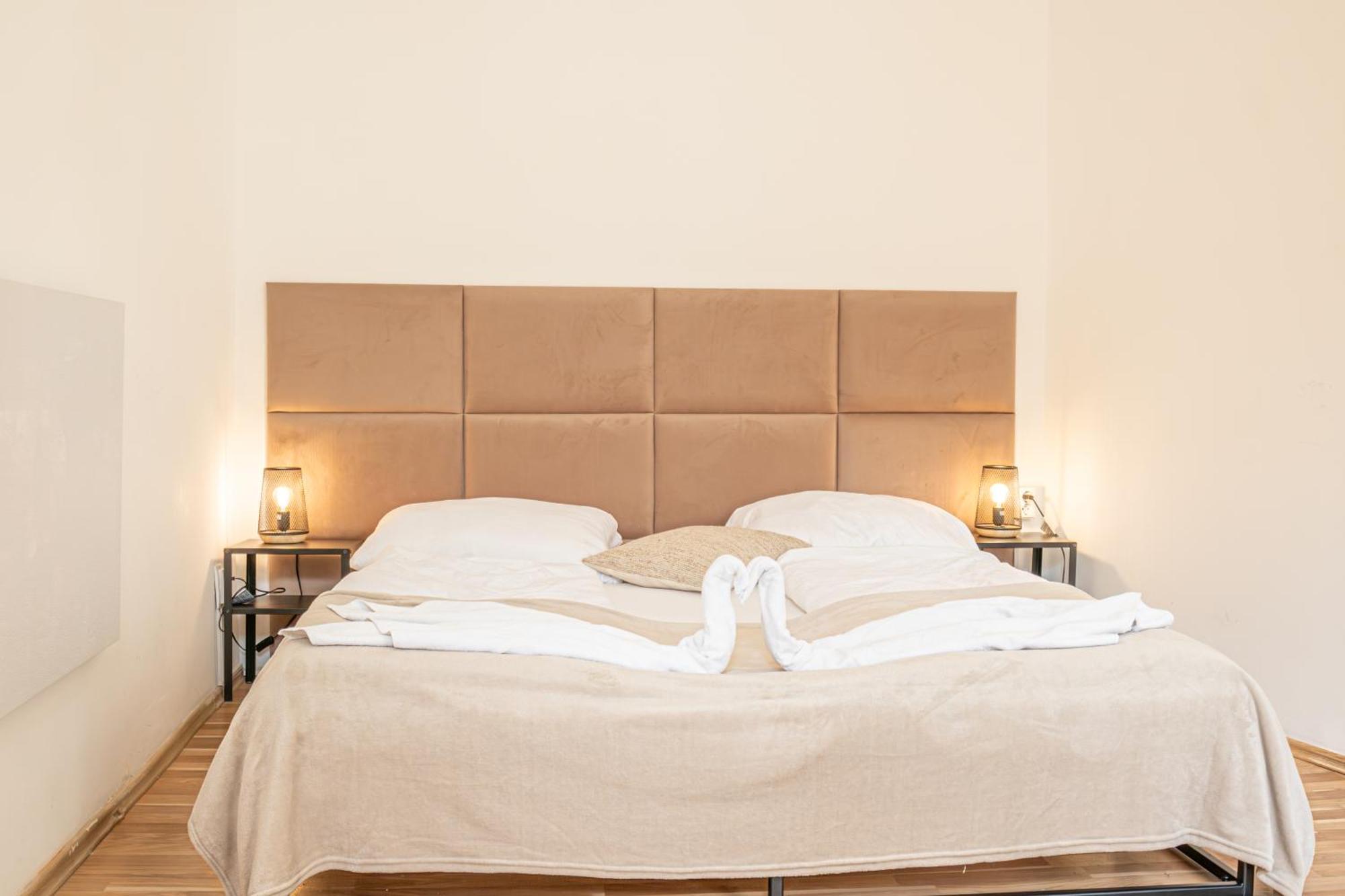 Apartament Inviting Economy 1br Apt. With The Location *